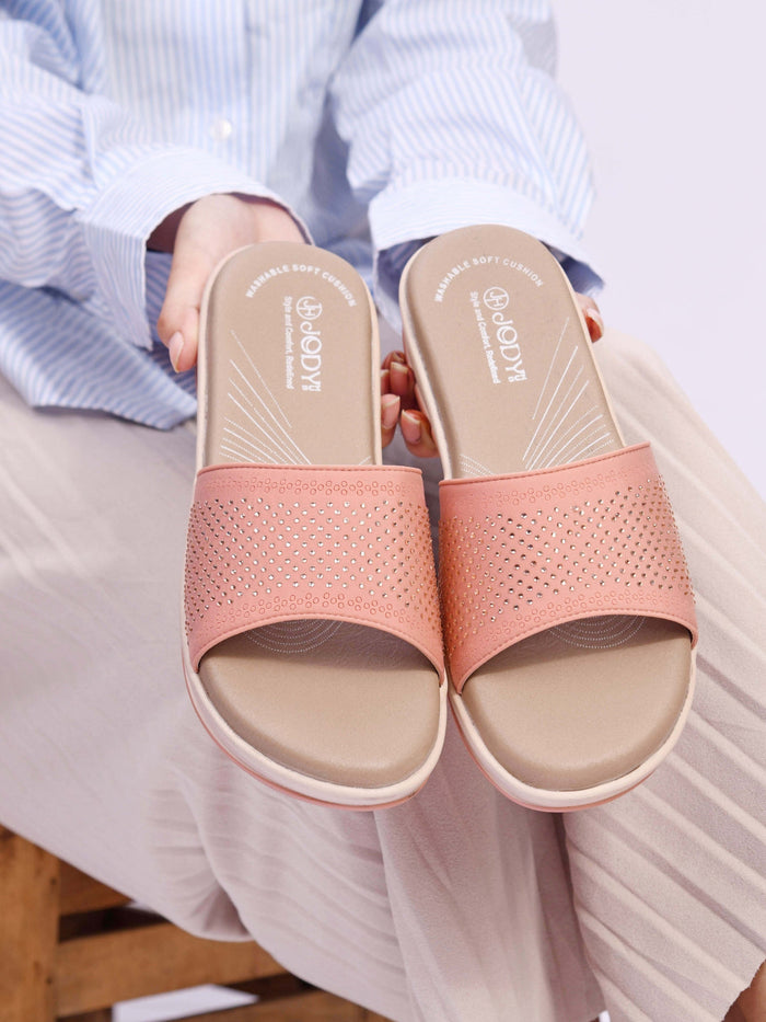 Astrid Flats