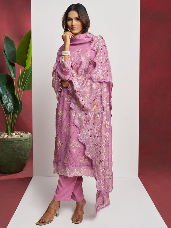 Delicate lace border adds sophistication and charm to the ensemble