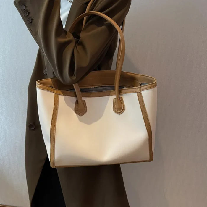 Elora | Tote Bag  - By Qivii