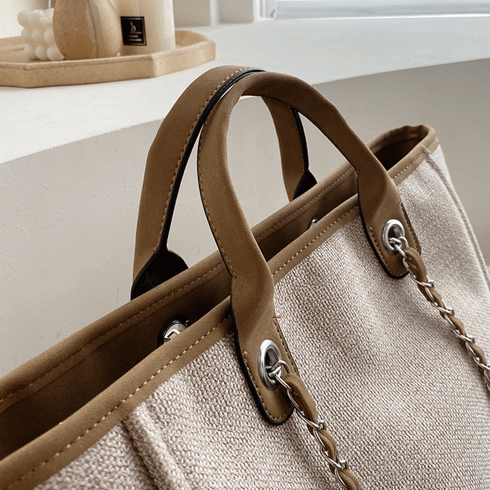 Fulla | Tote Bag  - By Qivii