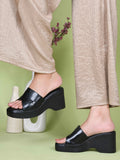 Layla Wedges