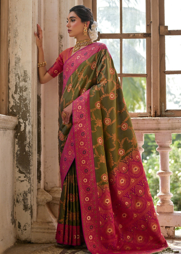 Mehendi Green All Over Flower Printed Zari Woven Banarasi Silk Saree With Contrast Pallu - qivii