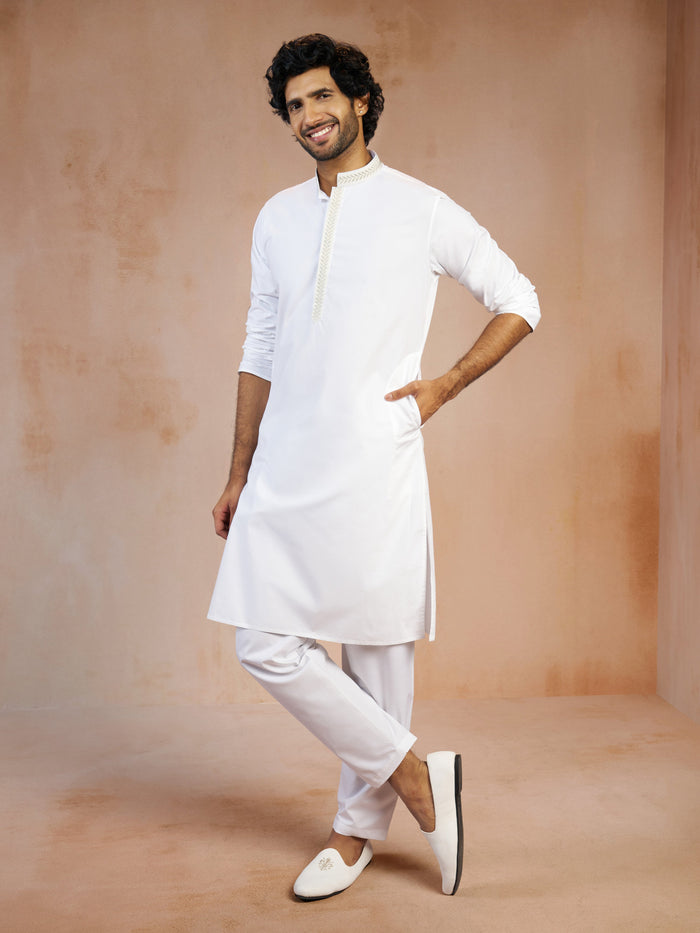 Men's White Thread Embroidered Cotton Long Kurta
