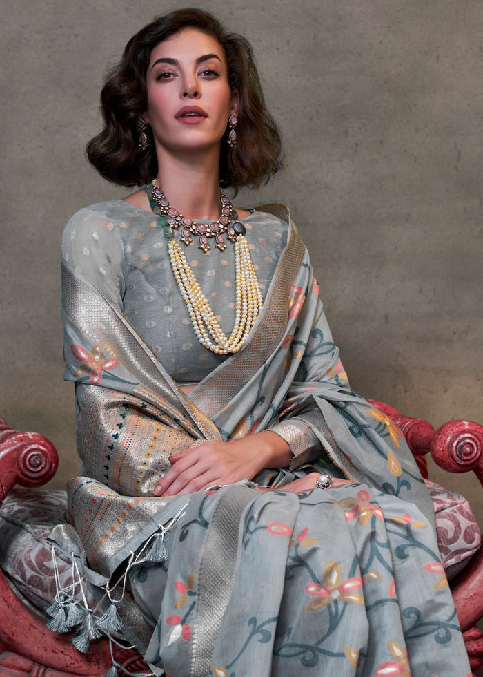 Seal Grey Jamdani Handwoven Cotton Saree with Brocade Blouse - qivii